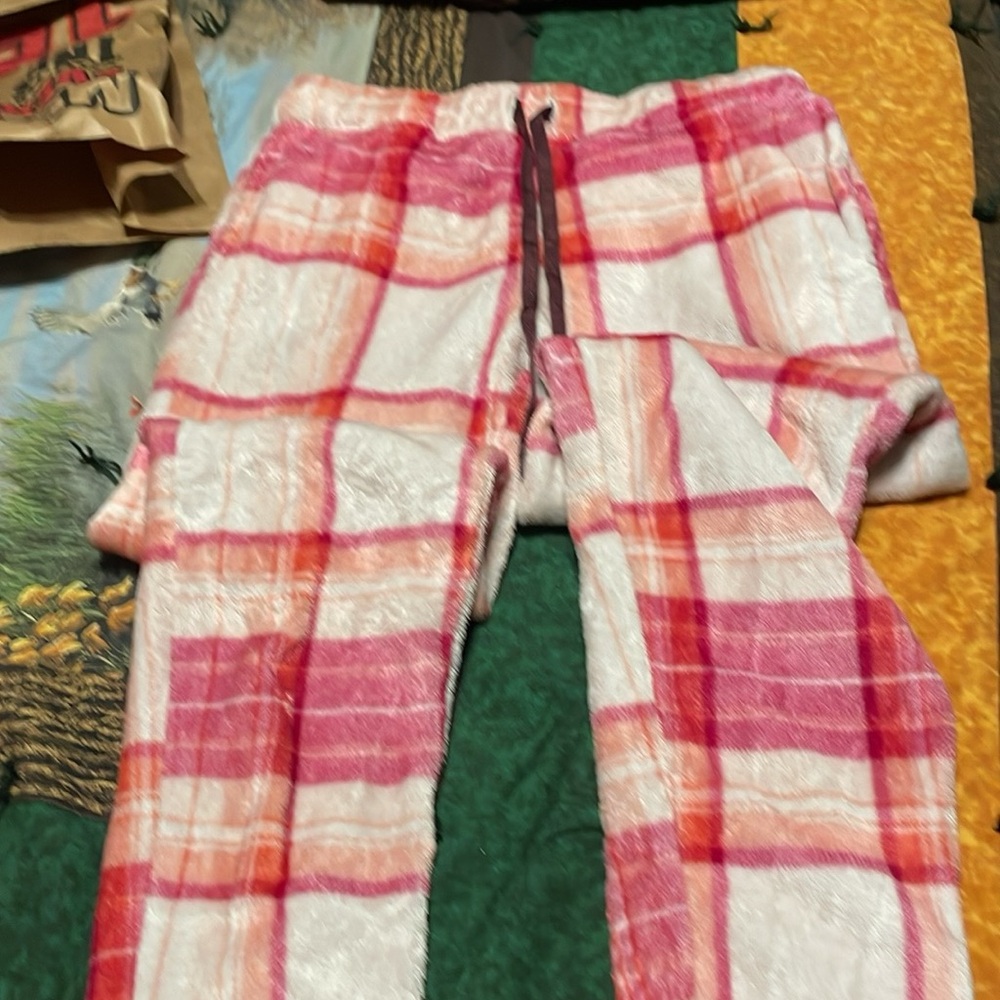 Women's Pink and White Plaid Pajama Pants